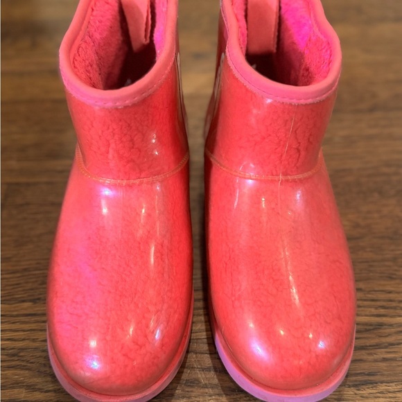 UGG Mini II Classic Clear Boot in Bright Pink Waterproof Rainboot Size 6 - Picture 8 of 10